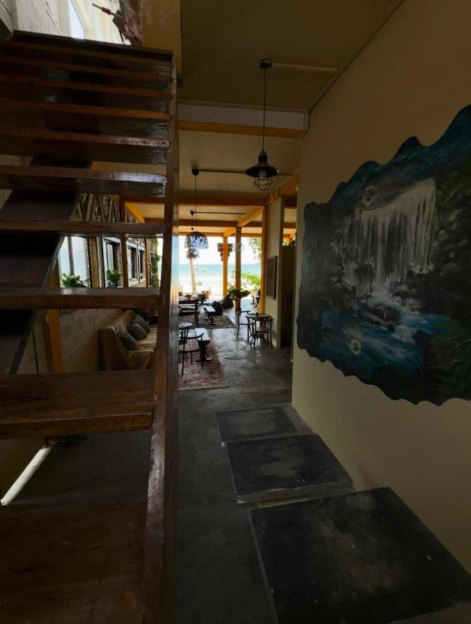Seashell Guesthouse, Bar And Tattoos Koh Rong Sanloem Exterior photo